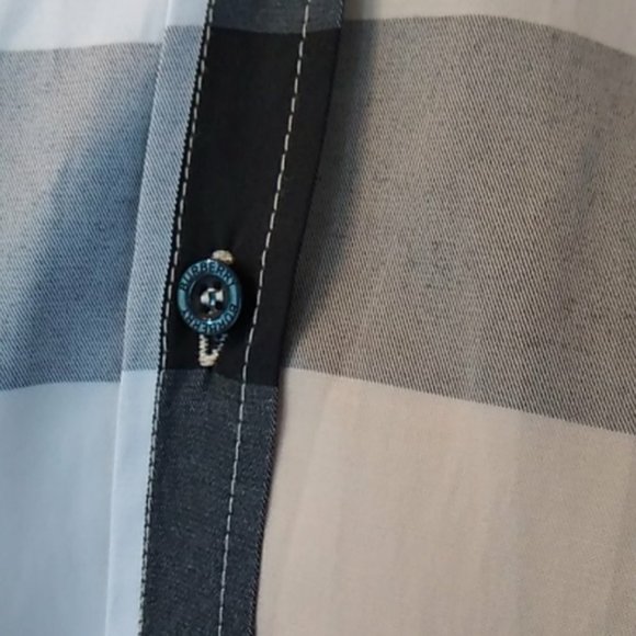 Burberry Iconic Luxury Top-Like New! - Picture 8 of 12